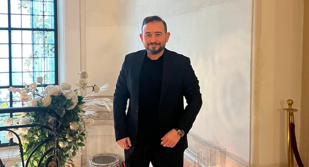 الموزّع والملحّن أحمد عادل… صانع hits مع أهم الفنانين العرب