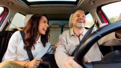 لقد اكتشف الأطباء بالضبط كيف يؤدي التحدث أثناء القيادة إلى إضعاف انتباه السائق