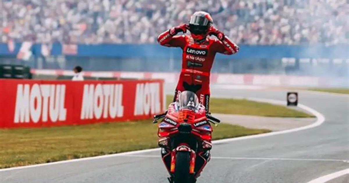 مارك ماركيز يكتسح أراغون ويشعل سباق MotoGP: فوز ثالث توالياً يقلص الفارق مع مارتن إلى 19 نقطة