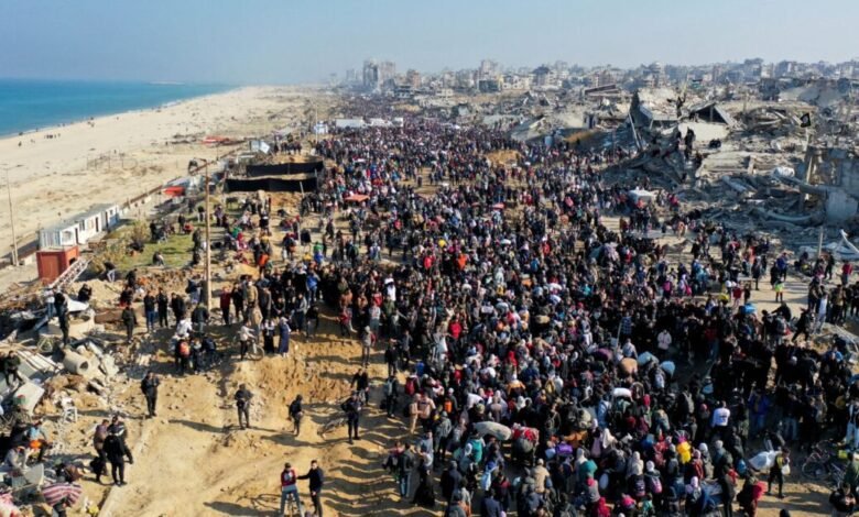 هاكابي ينفي تبني واشنطن لسياسة طرد الفلسطينيين من غزة