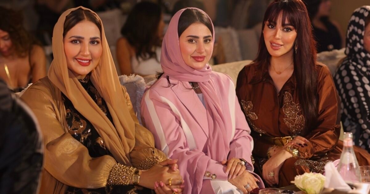 افتتاح فرع جديد لفرنسيس بيوتي لاونج في بلازو فيرساتشي دبي بعد نجاح أربيل - صورة مميزة افتتاح فرع جديد لفرنسيس بيوتي لاونج في بلازو فيرساتشي دبي بعد نجاح أربيل