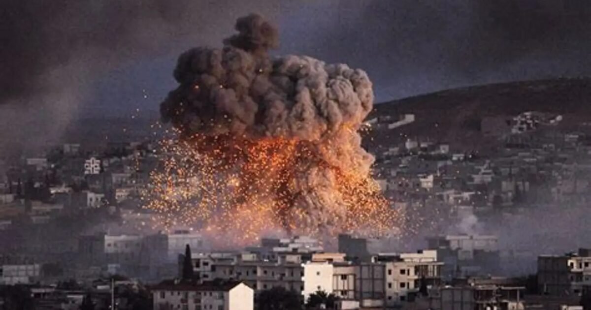 الحوثيون: 106 غارات وهجمات صاروخية سعودية خلال الـ24 ساعة الماضية على مناطق باليمن - صورة مميزة الحوثيون: 106 غارات وهجمات صاروخية سعودية خلال الـ24 ساعة الماضية على مناطق باليمن