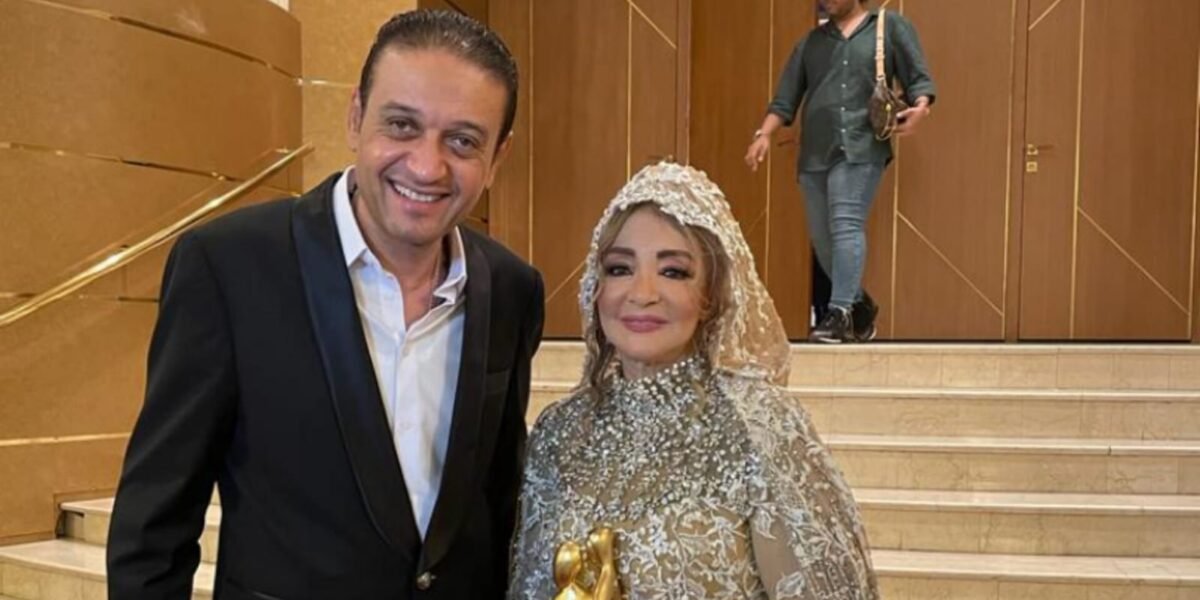 المنتج أحمد ايوب رفقة نخبة من النجوم العرب في بيروت لحضور مهرجان الزمن الجميل
