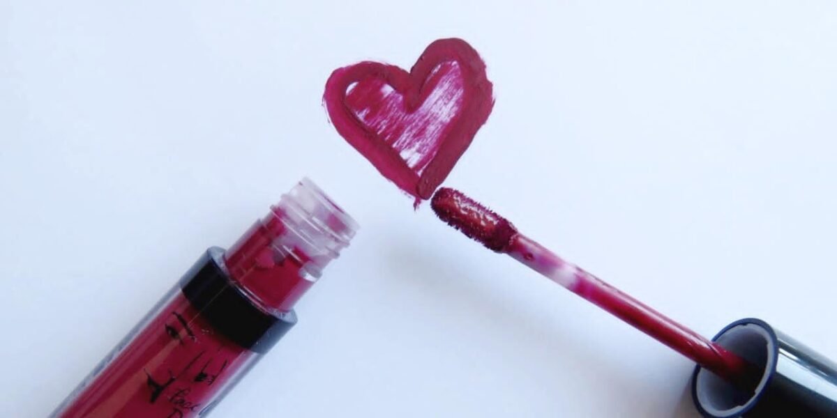 صورة مميزة: Face of Dee دقيقة في اختيار نوعية منتجاتها