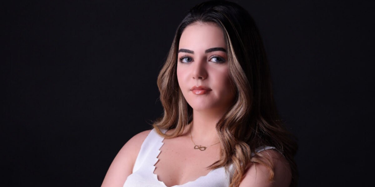 صورة مميزة: صوفي عيسى التسويق الإلكتروني يعزز الوعي بالعلامات التجارية