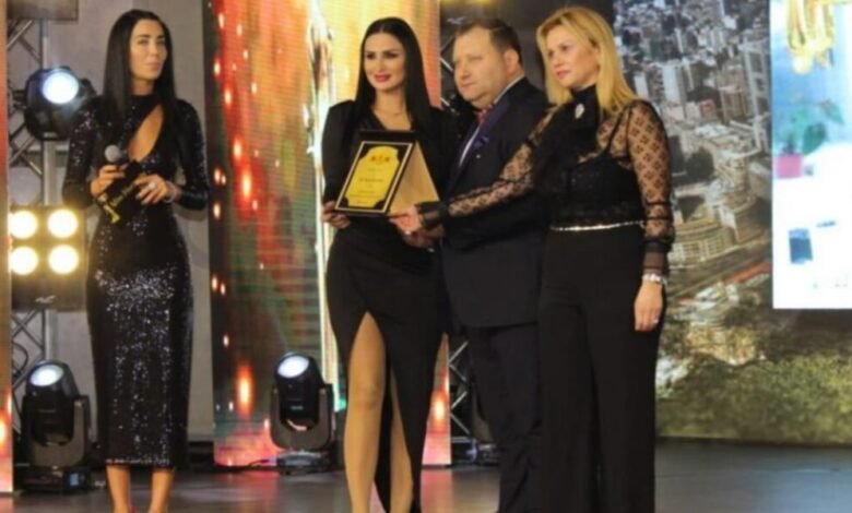 فرح رمّال تحصد جائزة أفضل خبيرة تجميل لعام ٢٠٢١