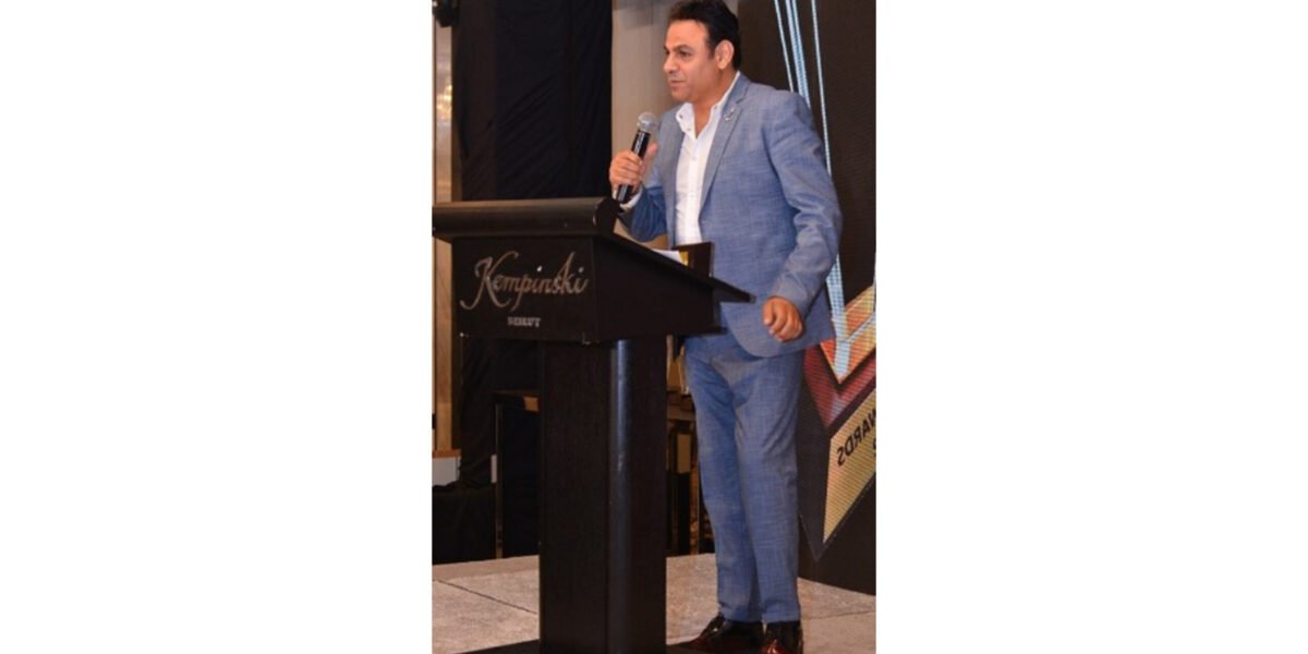 صورة مميزة: مهرجان AFDAL الدولي يقدم جائزة أفضل ملحن و موزع لملحم ابو شديد